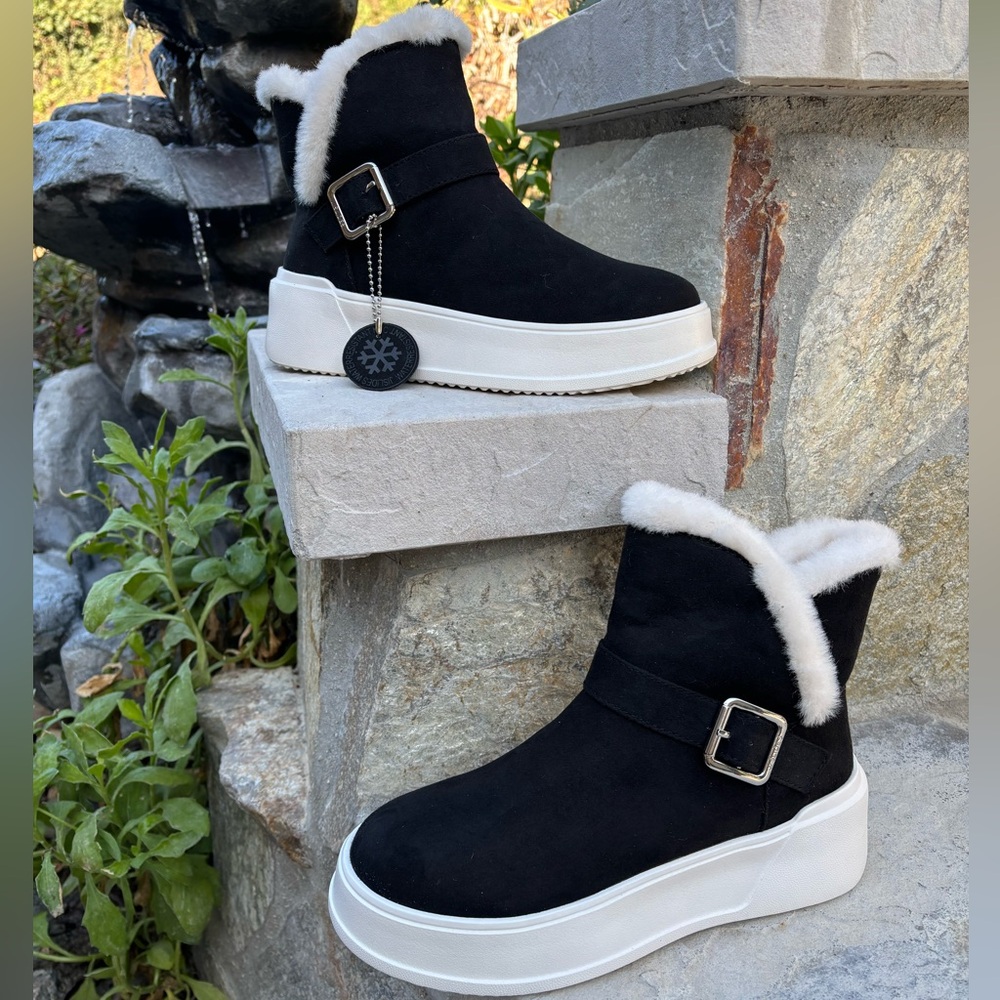 Urban Sport by J Slides Jasper Boots with Fur